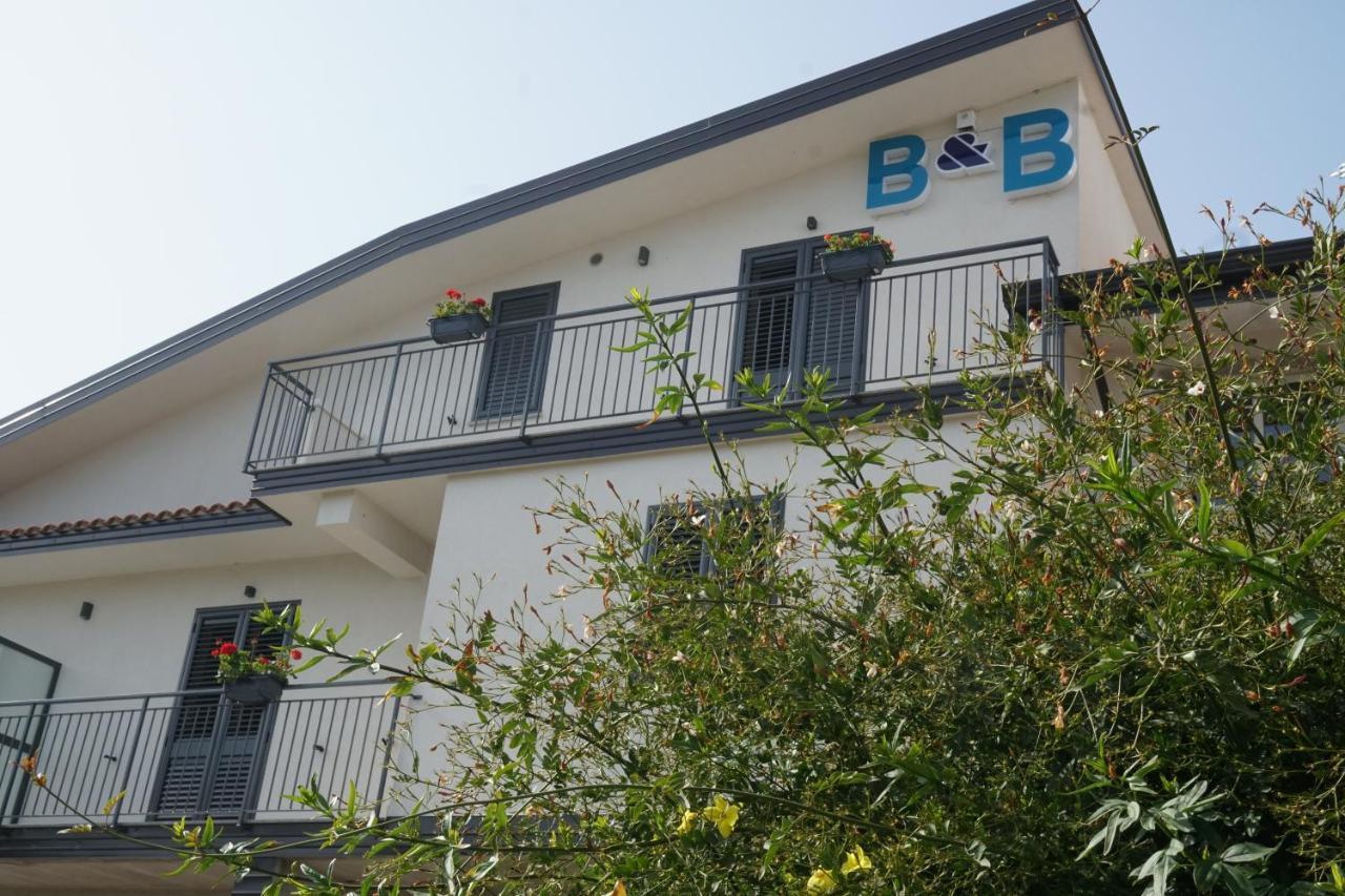 B&B Pitagora Roseto Capo Spulico Extérieur photo